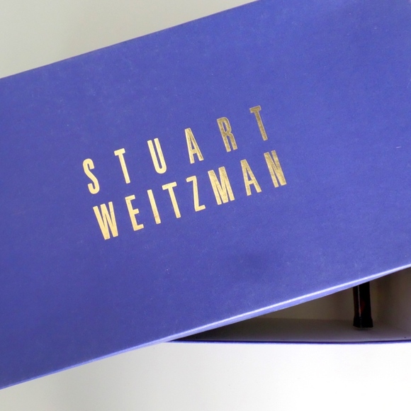 Stuart Weitzman Classy Black Pointed Heel - Picture 5 of 5